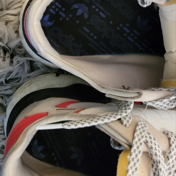 Shoes - Picture 4 of 8